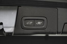 elektrisch bedienbare achterklep met sensorsturing