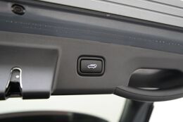 elektrisch bedienbare achterklep met sensorsturing