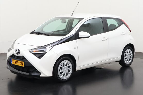 Toyota Aygo 1.0 VVT-i x-play Automaat