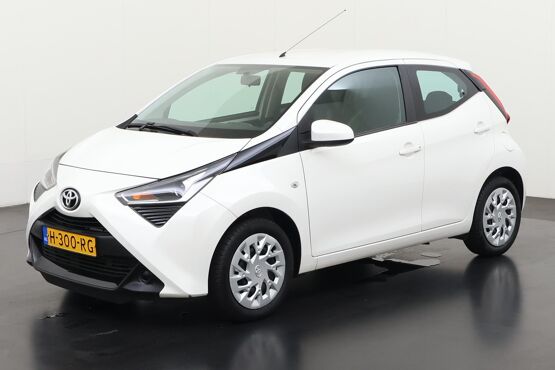 Toyota Aygo 1.0 VVT-i x-play Automaat