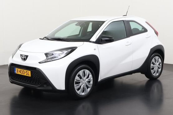 Toyota Aygo X 1.0 VVT-i MT Play