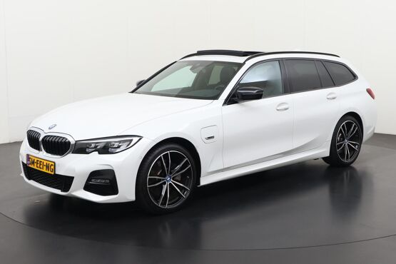 BMW 3 Serie Touring 320e M Sport Shadow