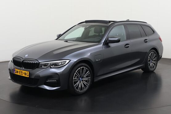 BMW 3 Serie Touring 330e xDrive M Sport Shadow