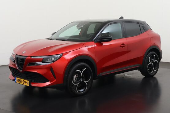 Alfa Romeo Junior 1.2 Turbo Hybrid Ibrida Speciale