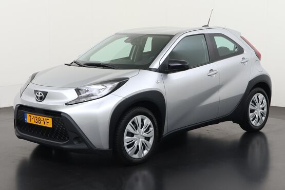 Toyota Aygo X 1.0 VVT-i MT Play