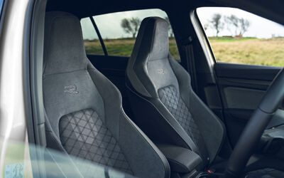 VW_Polo_R-Line_Pakket_interieur_stoelen