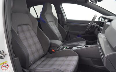 VW_Golf_stoffen_lederen_bekleding