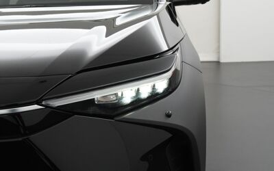 BZ4x_led_koplampen