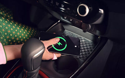 Toyota_Aygo_X_connectiviteit