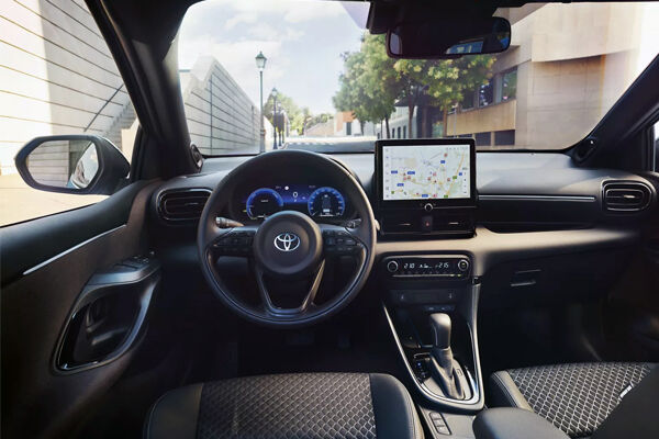 Toyota_Yaris_interieur_design_occasion_voorraad