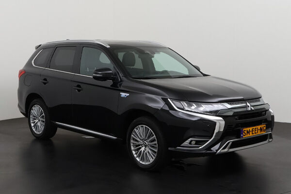 Mitsubishi_Outlander_trekkersauto_1
